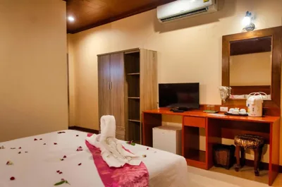 标准双人间 — Diva Patong Hotel